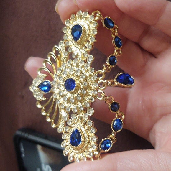 Filigree Blue Rhinestone Brooch - Picture 4 of 4